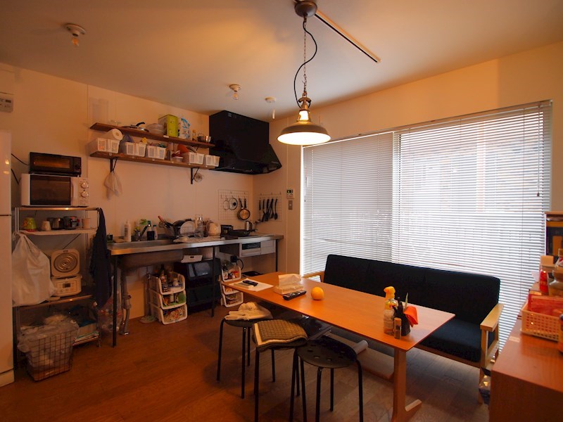 OPEN DOOR APARTMENT リビング