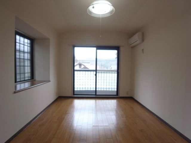 京都産業大学すぐ近く◎徒歩圏内です♪【左京区・二軒茶屋・1K】
