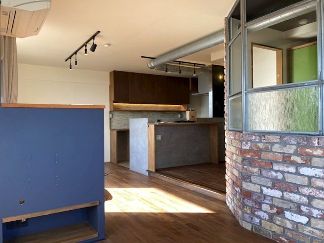 分譲賃貸南向き角部屋。おしゃれにリフォームされています🙌【北区・衣笠・2LDK】