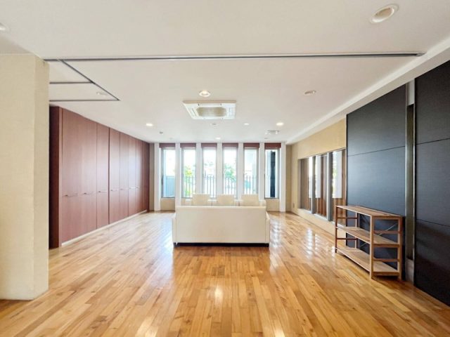 《賃料減額》分譲賃貸🏠南向き角部屋。リフォーム済み◎【北区・衣笠・2LDK】