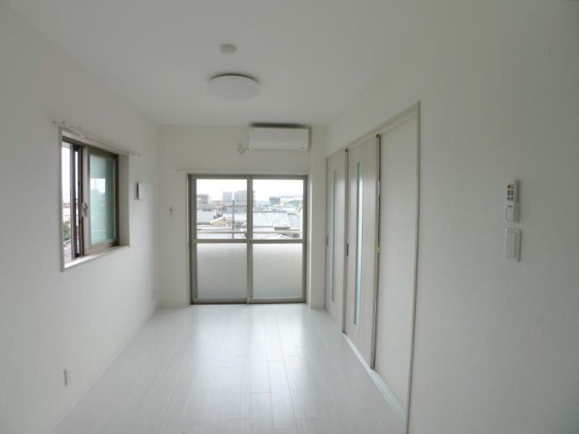 南向き4階のお部屋☀️ゆったり一人暮らしに◎【北区・鞍馬口・1LDK】